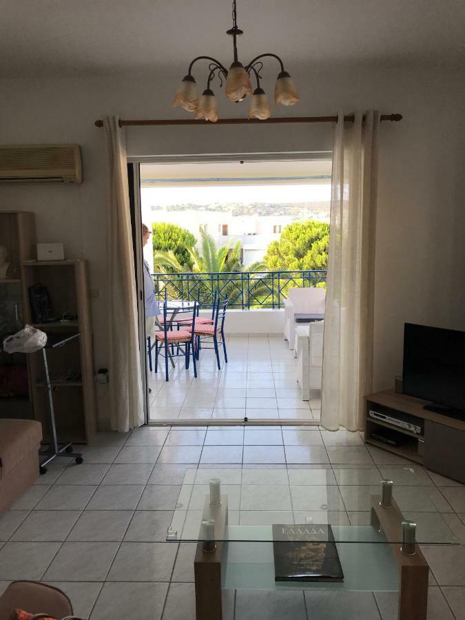The Swan And The Gull, Porto Rafti Yacht Harbor Apartment Exterior foto