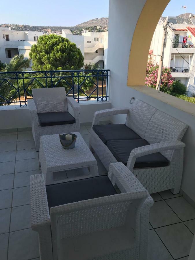 The Swan And The Gull, Porto Rafti Yacht Harbor Apartment Exterior foto