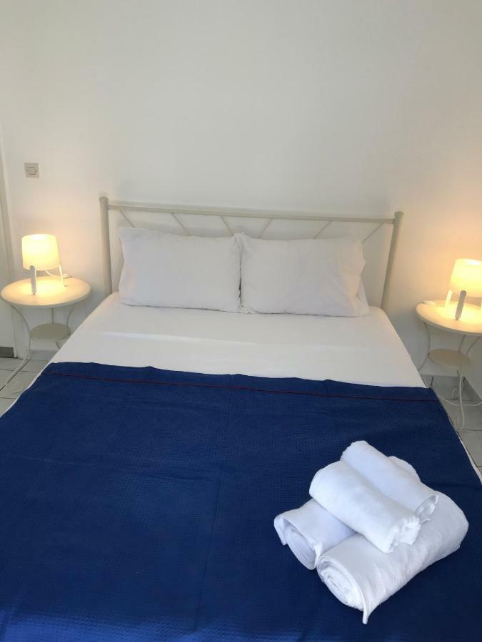 The Swan And The Gull, Porto Rafti Yacht Harbor Apartment Exterior foto